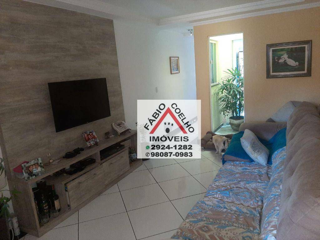 Sobrado à venda com 3 quartos, 90m² - Foto 1