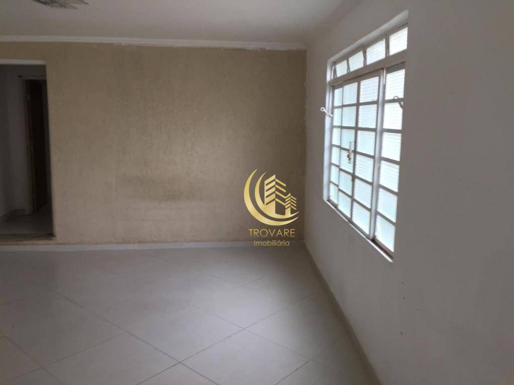 Casa à venda com 4 quartos, 170m² - Foto 17