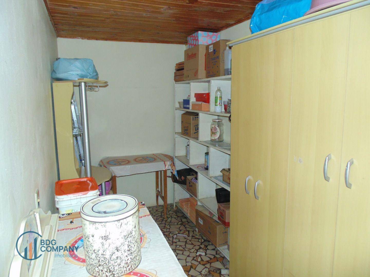 Casa à venda com 4 quartos, 220m² - Foto 17