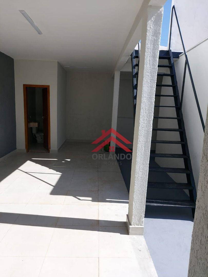 Casa à venda com 3 quartos, 215m² - Foto 3