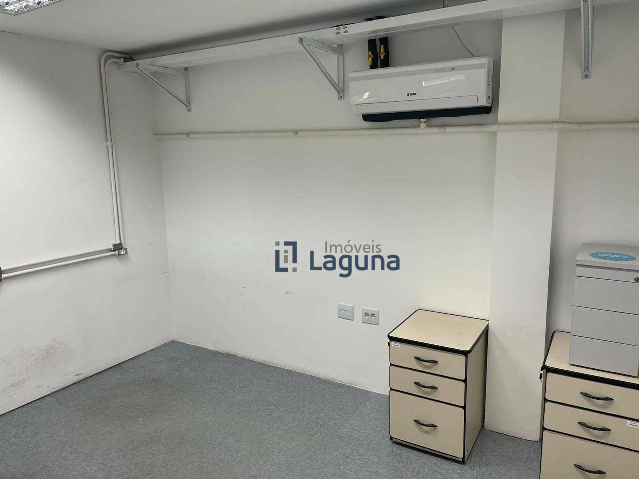 Prédio Inteiro para alugar, 2100m² - Foto 27