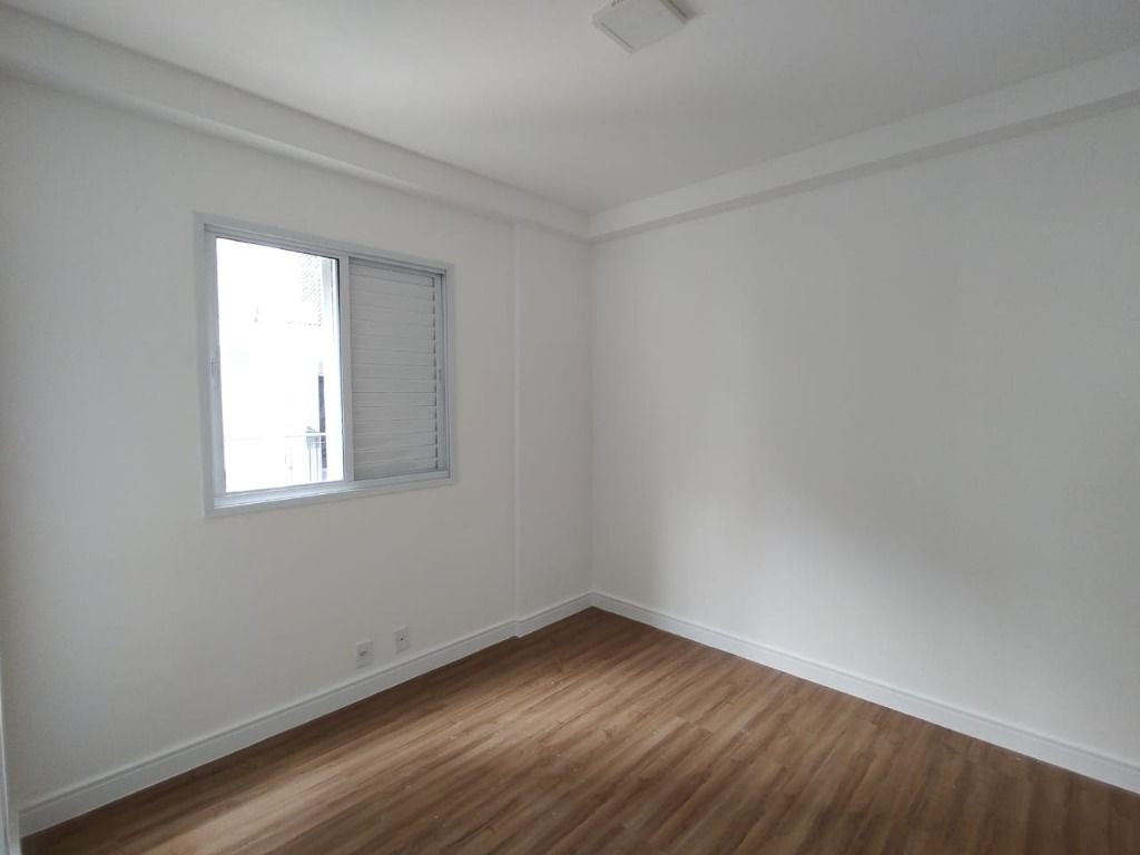 Apartamento para alugar com 2 quartos, 64m² - Foto 8