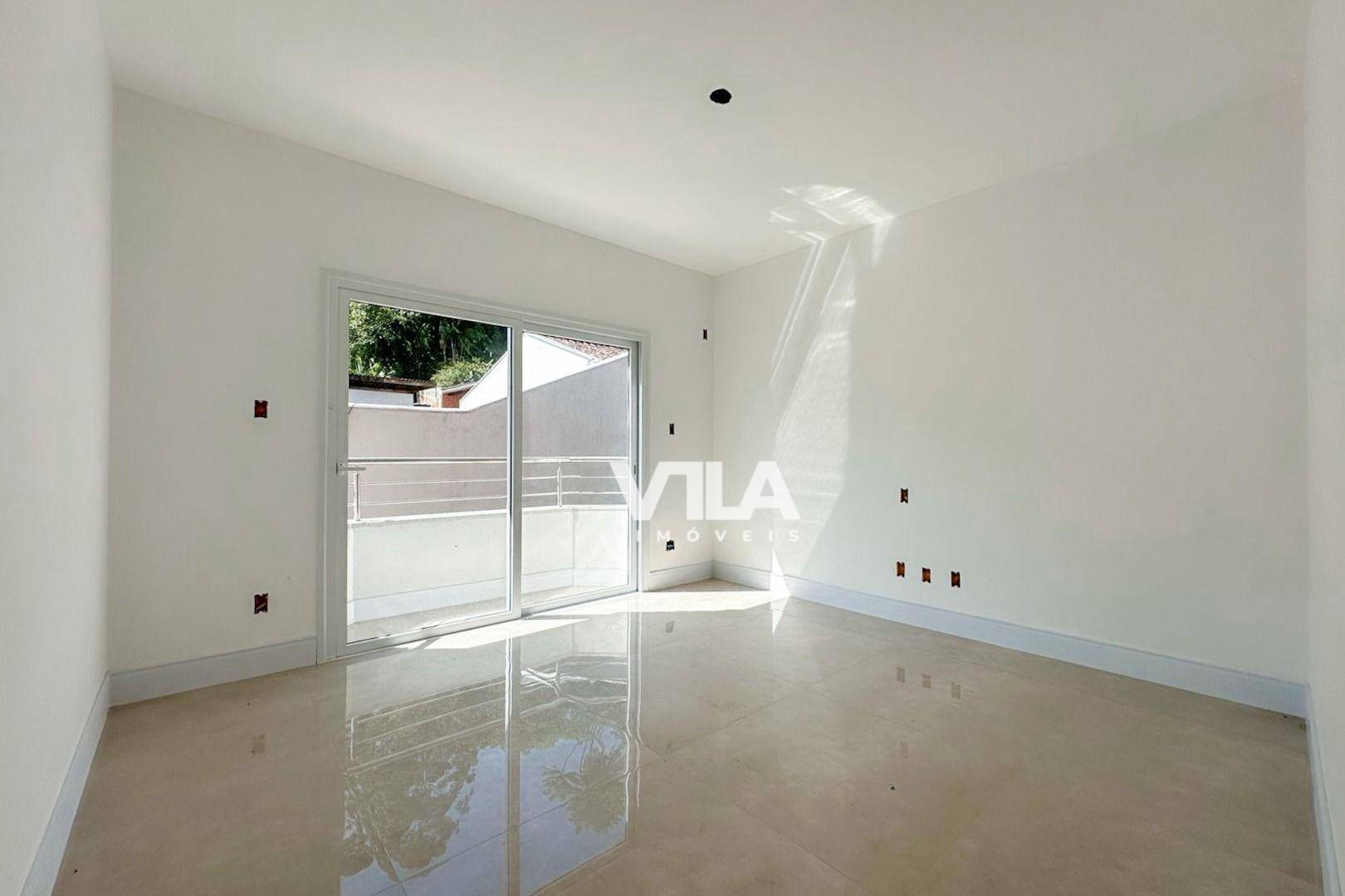 Casa à venda com 3 quartos, 350m² - Foto 24