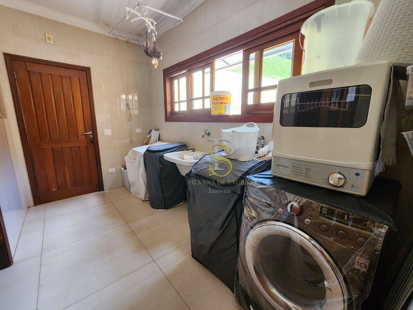 Casa de Condomínio à venda com 4 quartos, 450m² - Foto 29