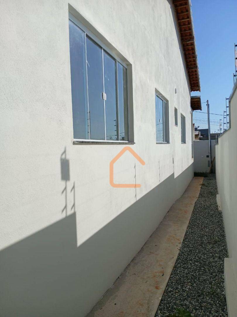 Casa à venda com 3 quartos, 121m² - Foto 11