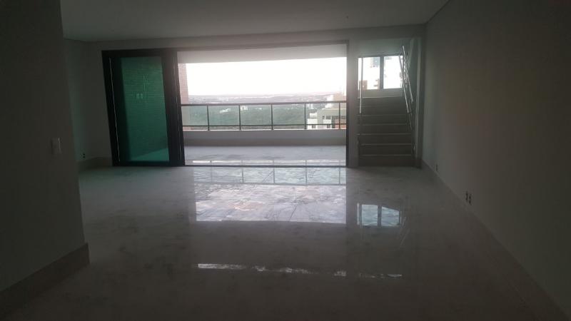 Apartamento à venda com 4 quartos, 515m² - Foto 2