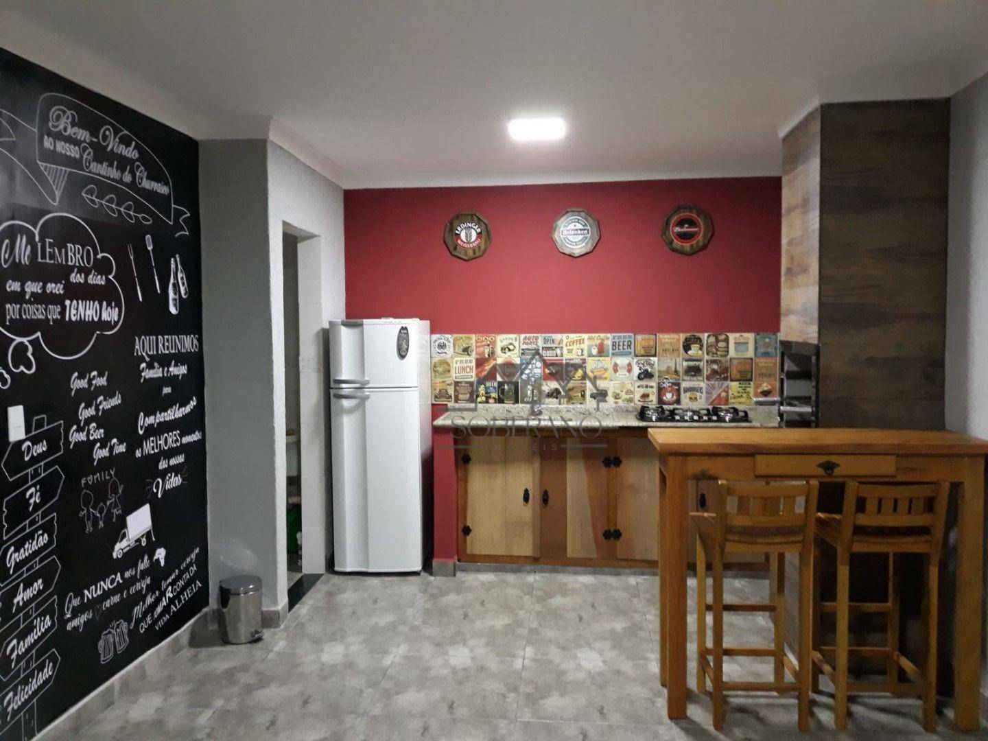 Sobrado à venda com 2 quartos, 200m² - Foto 3