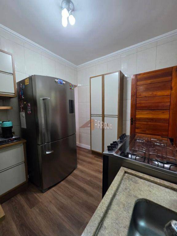 Sobrado à venda com 2 quartos, 61m² - Foto 12