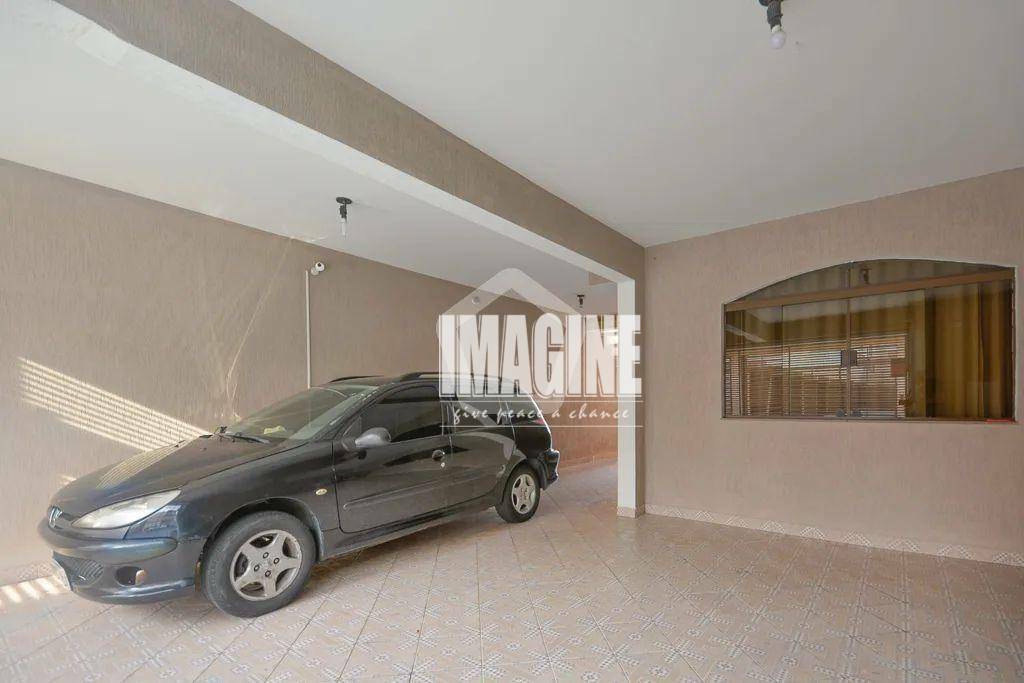 Sobrado à venda com 3 quartos, 250m² - Foto 32