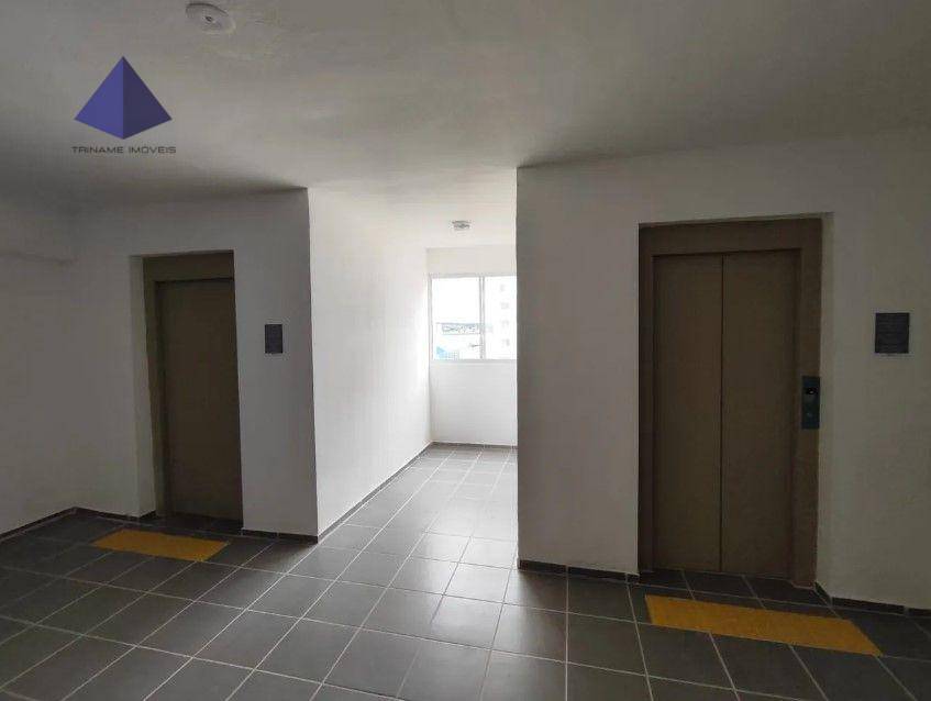 Apartamento à venda com 2 quartos, 42m² - Foto 3