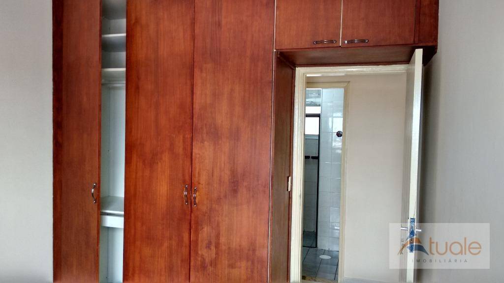 Apartamento à venda com 3 quartos, 100m² - Foto 11