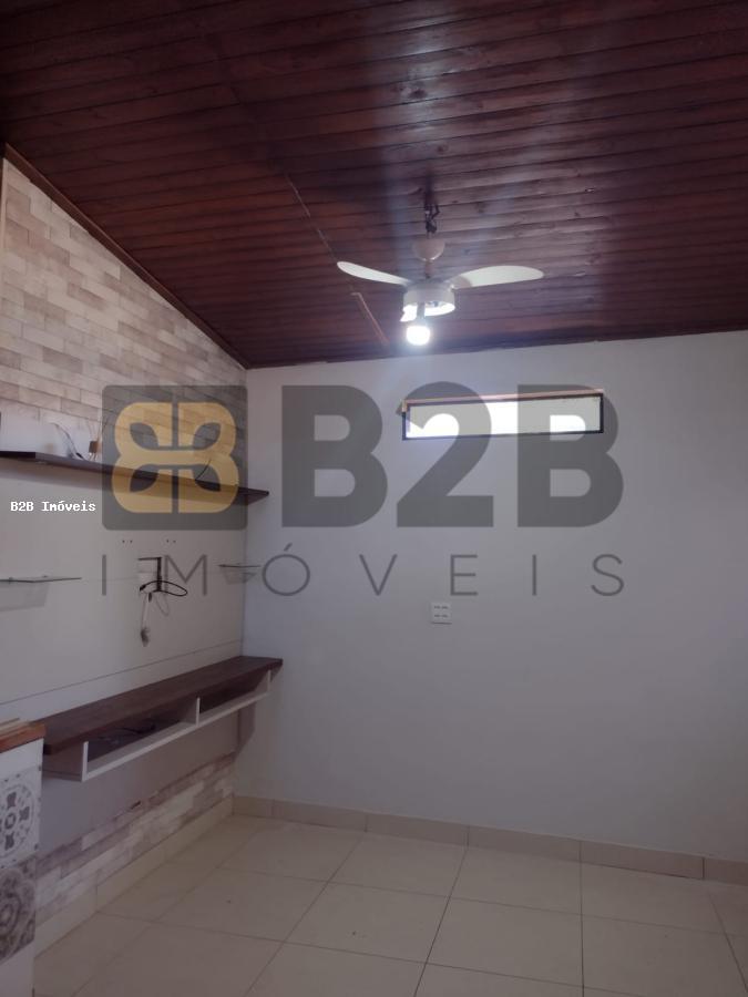 Casa à venda com 4 quartos, 253m² - Foto 12