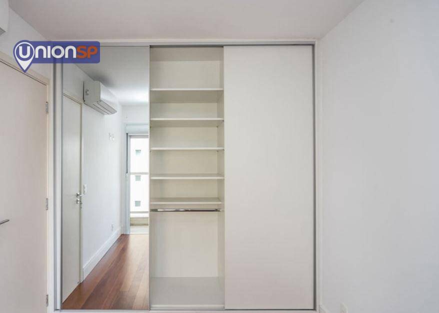 Apartamento à venda com 1 quarto, 45m² - Foto 9