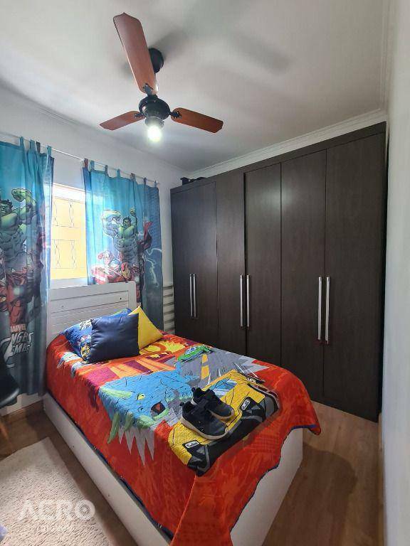 Casa à venda com 3 quartos, 190m² - Foto 9