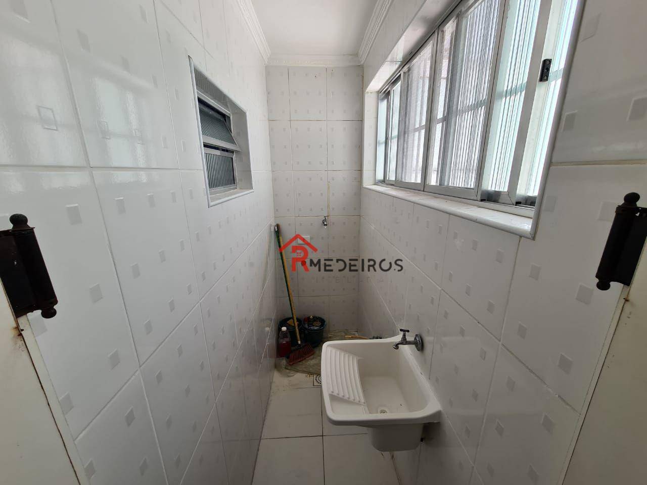 Apartamento à venda com 1 quarto, 47m² - Foto 3