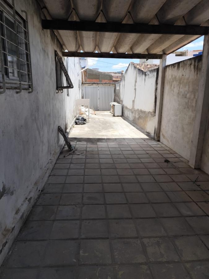 Casa para alugar com 3 quartos, 200m² - Foto 19