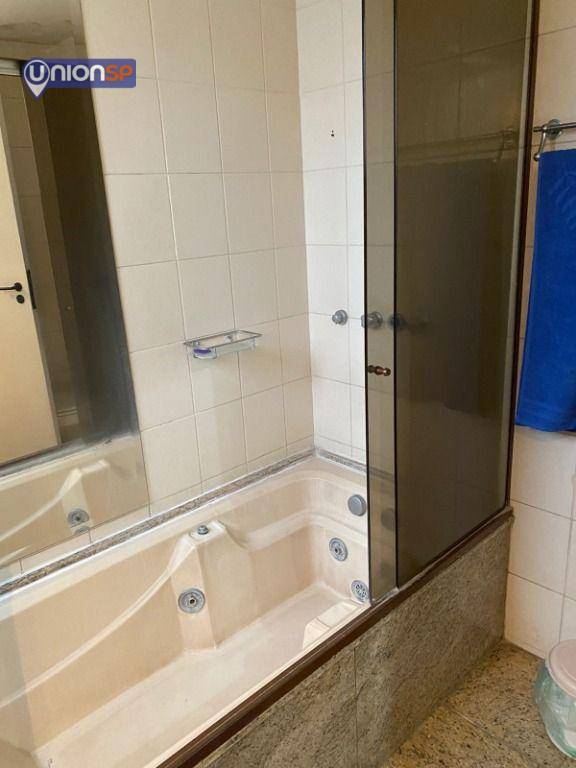 Apartamento à venda com 4 quartos, 131m² - Foto 17