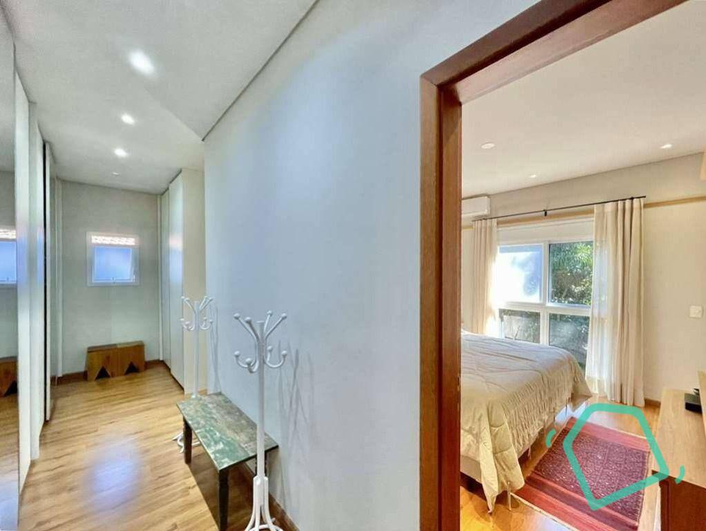 Casa de Condomínio à venda com 4 quartos, 244m² - Foto 37