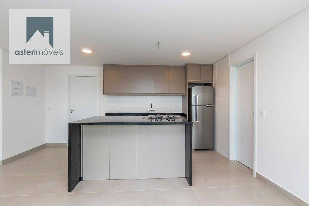 Apartamento para alugar com 2 quartos, 70m² - Foto 10