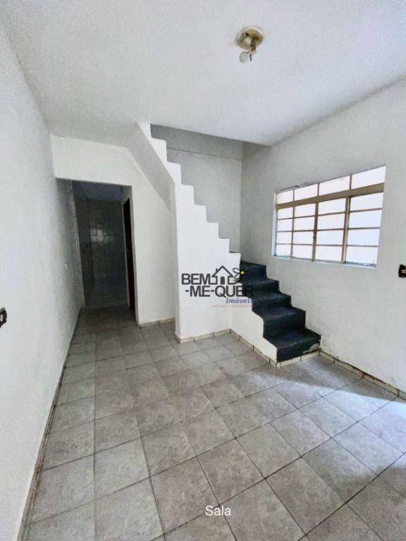 Sobrado à venda com 3 quartos, 128m² - Foto 5