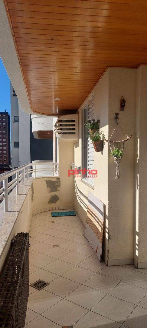 Apartamento à venda com 3 quartos, 128m² - Foto 6