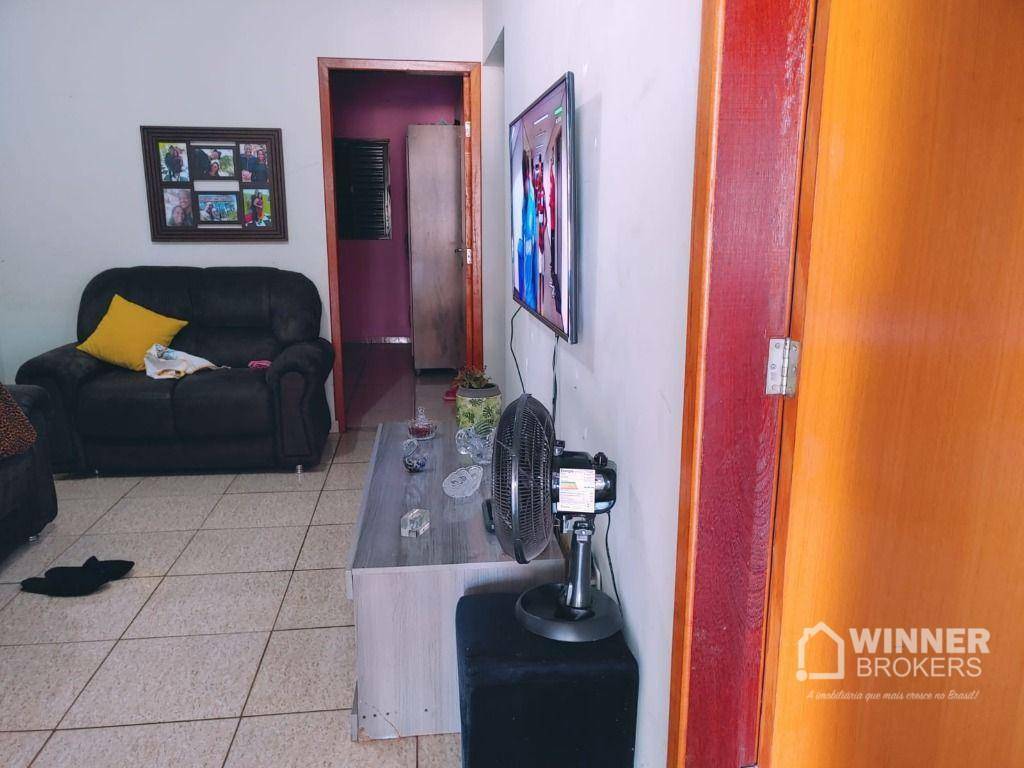 Casa à venda com 3 quartos, 81m² - Foto 4