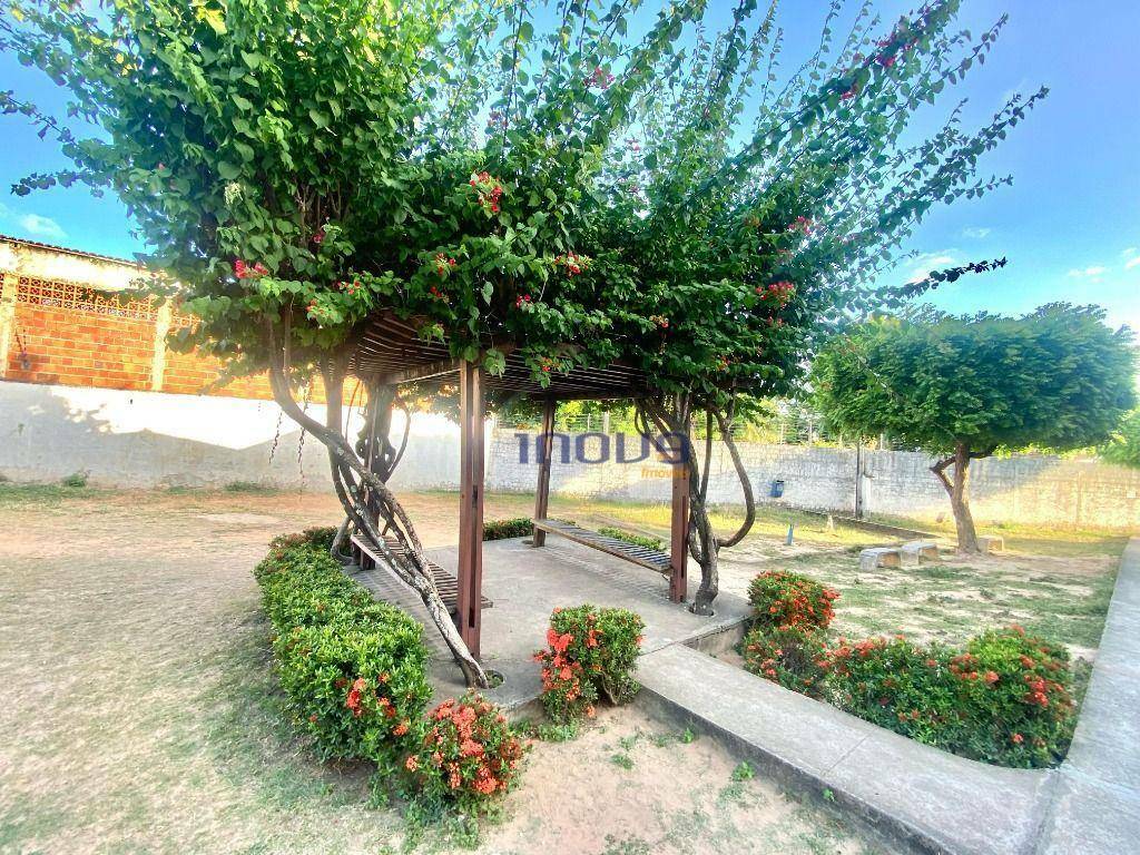 Apartamento à venda com 2 quartos, 42m² - Foto 16