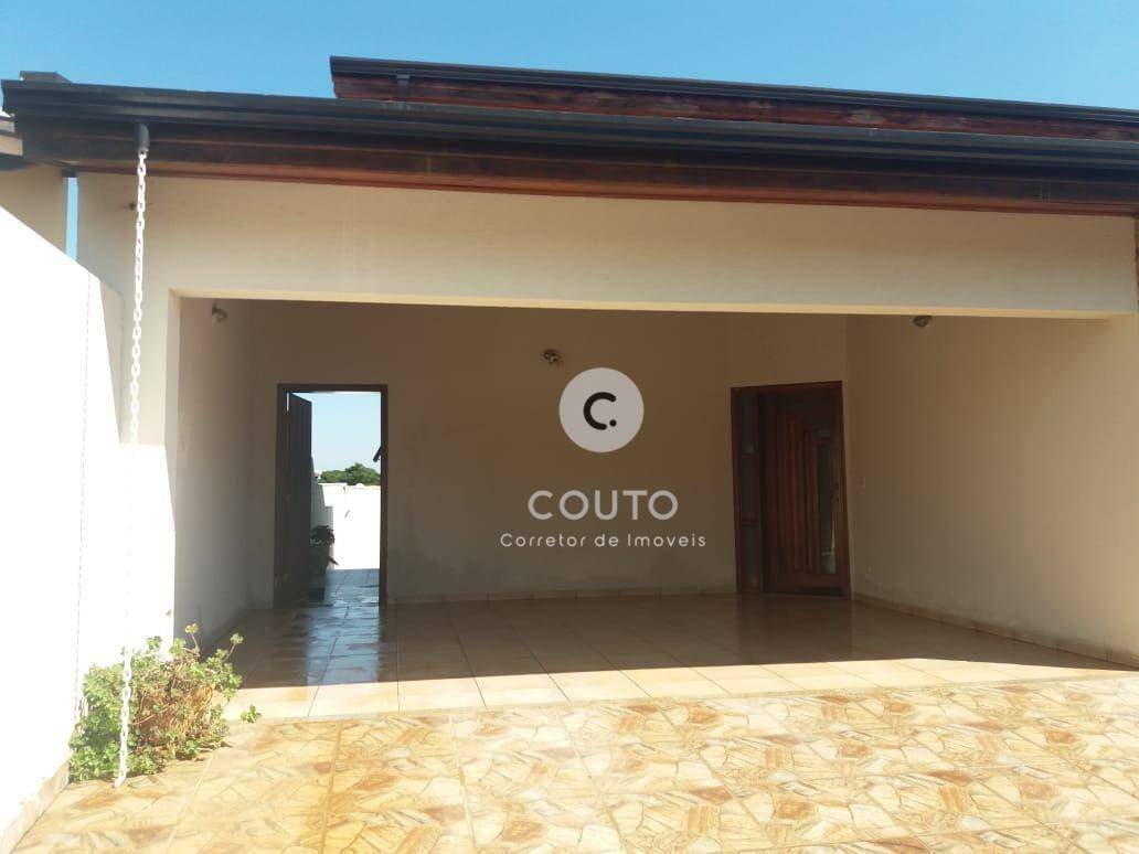 Casa à venda com 4 quartos, 272m² - Foto 2