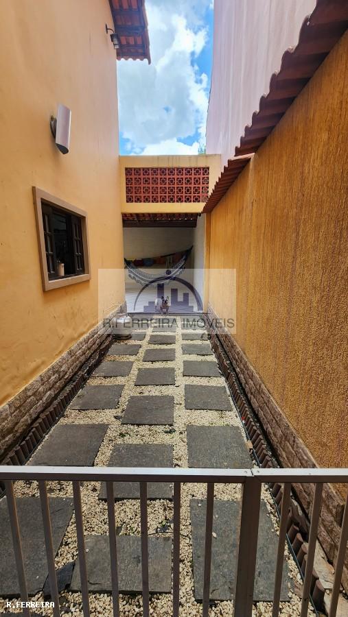 Casa de Condomínio para alugar com 4 quartos, 180m² - Foto 17