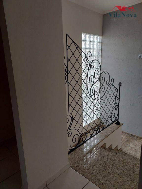 Casa à venda com 3 quartos, 213m² - Foto 18