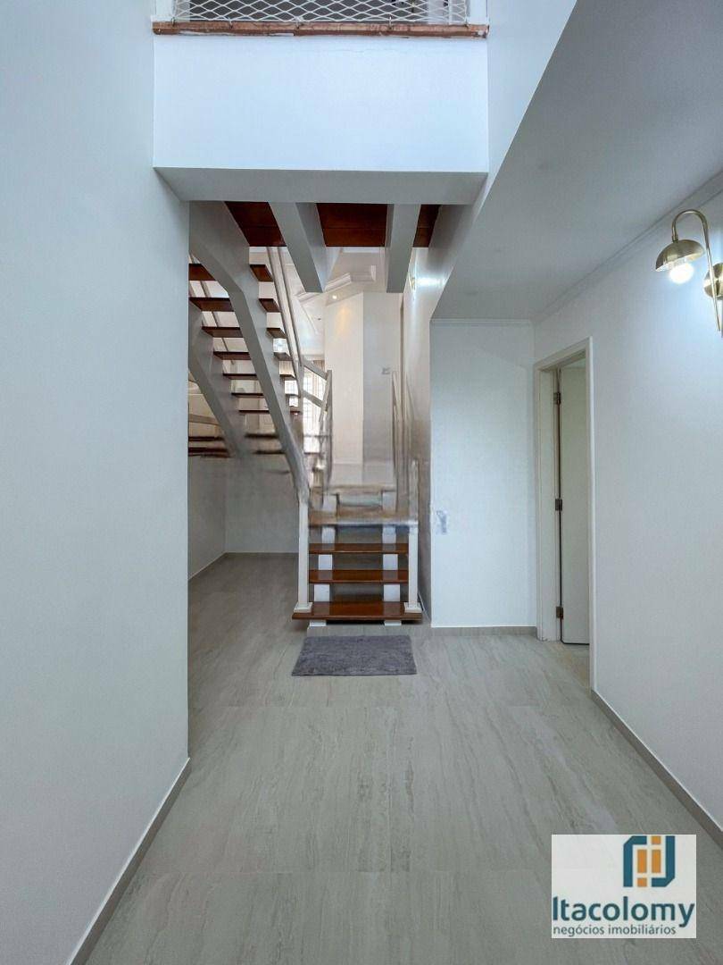 Casa de Condomínio à venda com 4 quartos, 350m² - Foto 11