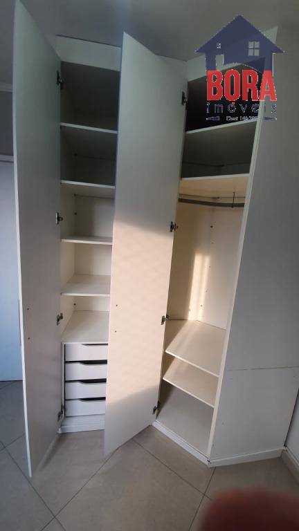 Apartamento à venda com 2 quartos, 60m² - Foto 12