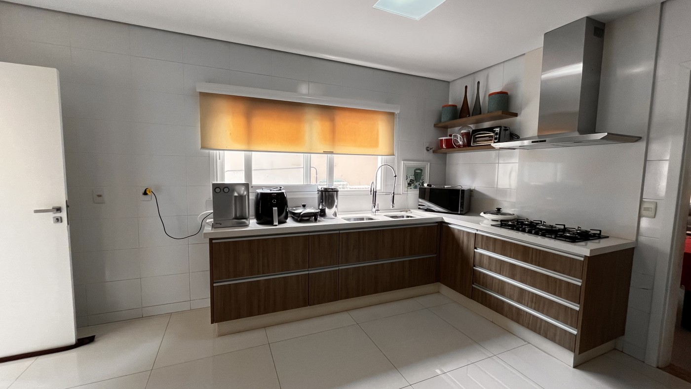 Casa de Condomínio à venda com 5 quartos, 393m² - Foto 25