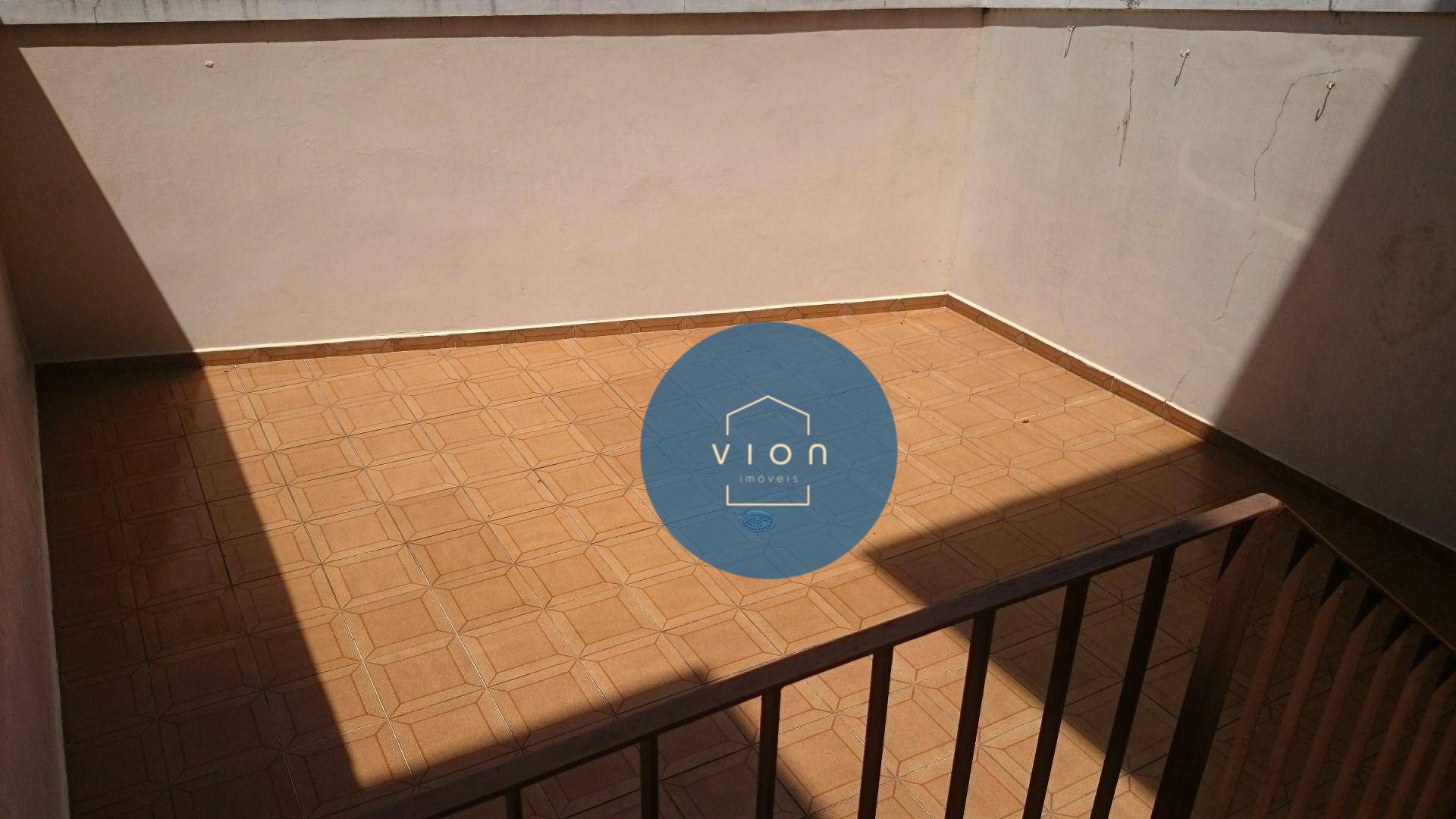 Casa à venda com 2 quartos, 180m² - Foto 6