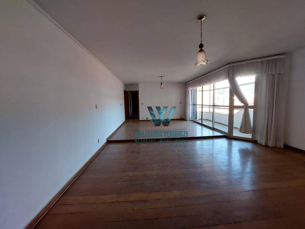 Apartamento à venda com 4 quartos, 140m² - Foto 7