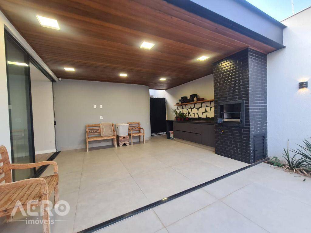 Casa à venda com 3 quartos, 252m² - Foto 32