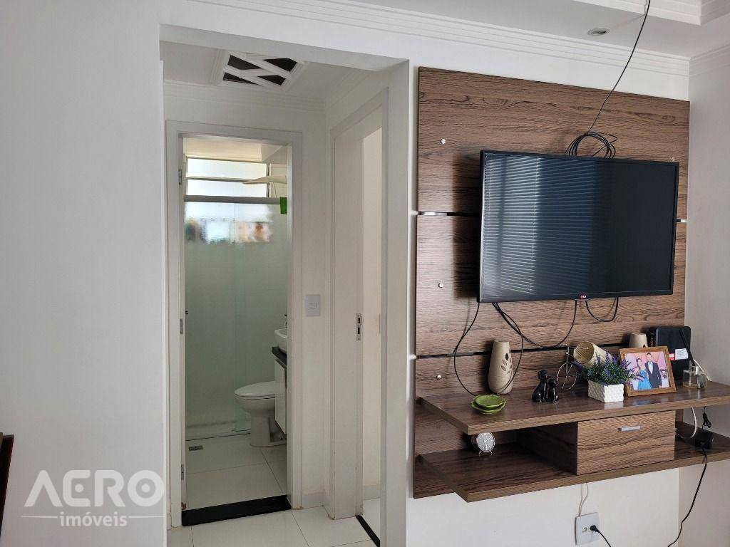 Apartamento à venda com 2 quartos, 56m² - Foto 8