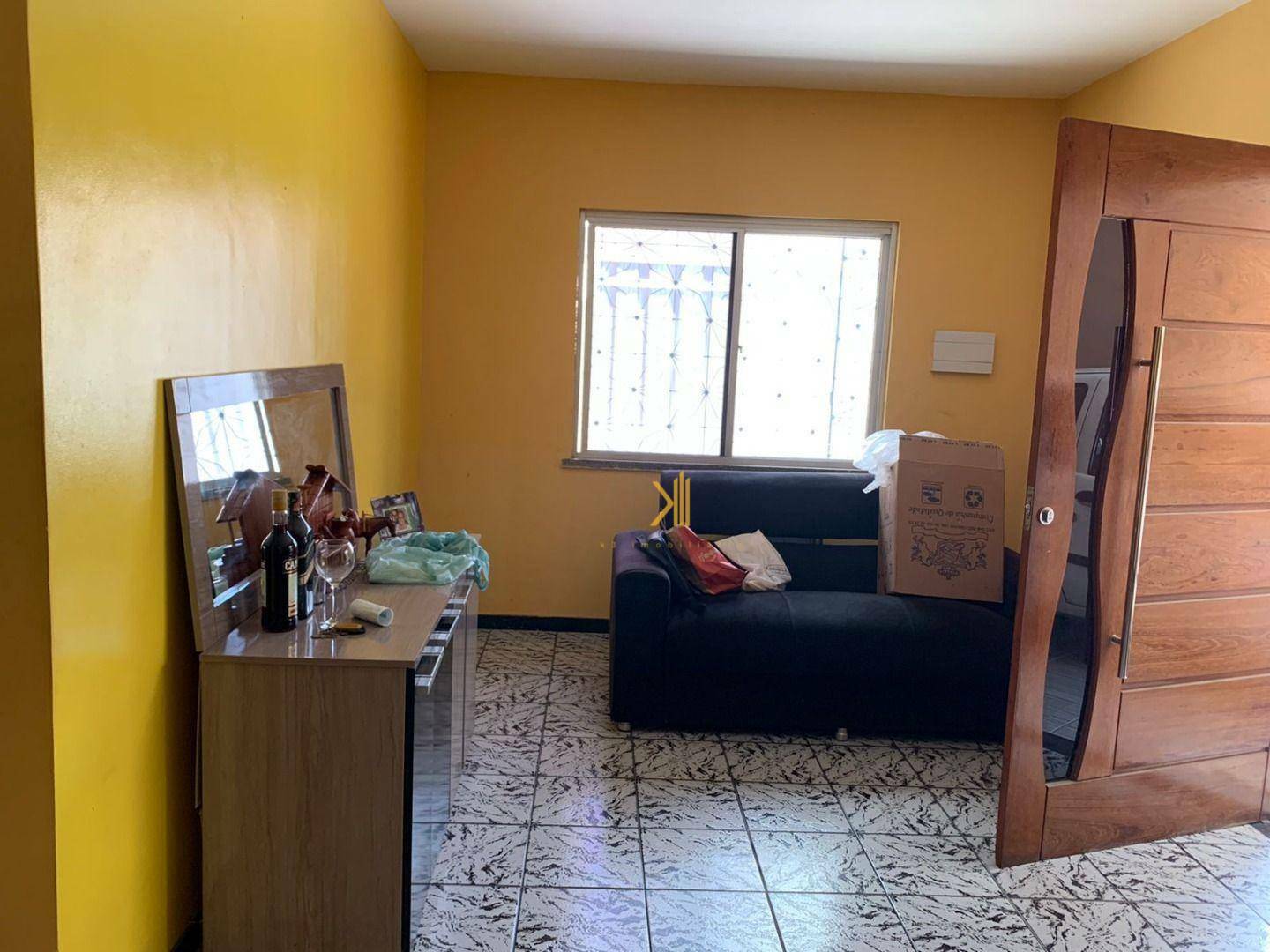 Casa à venda com 3 quartos, 200M2 - Foto 2