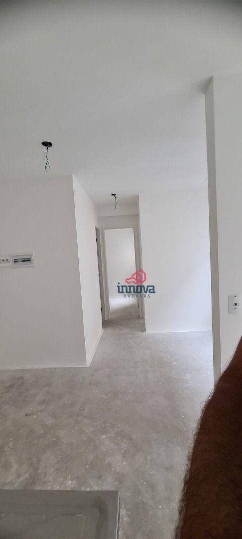 Apartamento à venda com 2 quartos, 35m² - Foto 12