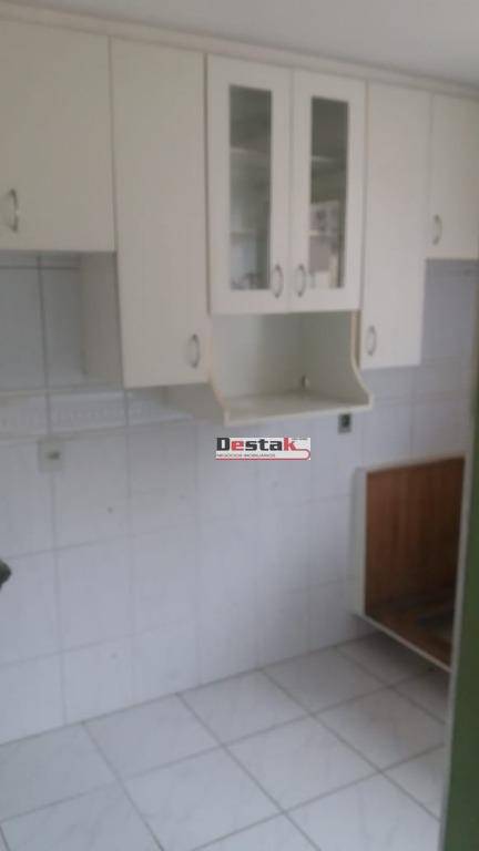 Apartamento à venda com 2 quartos, 48m² - Foto 4