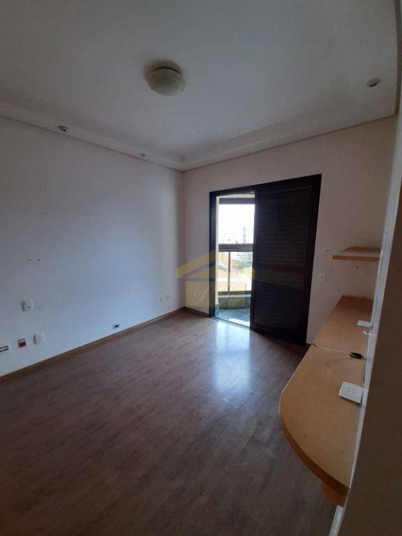 Apartamento à venda com 4 quartos, 158m² - Foto 5