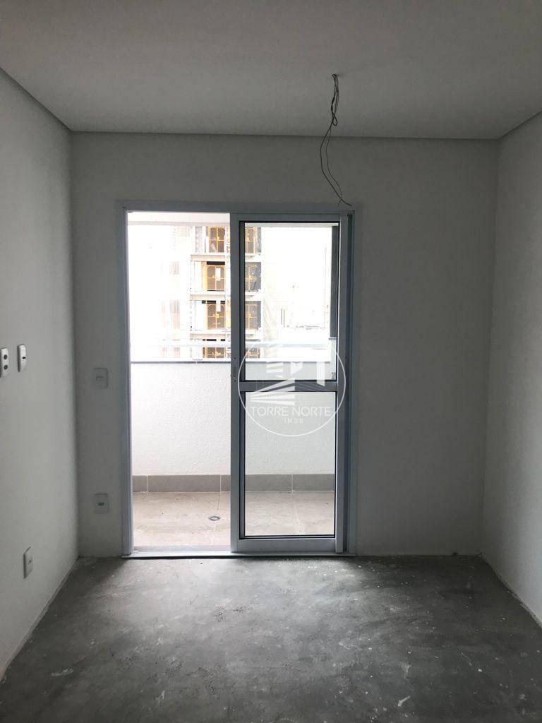 Apartamento à venda com 1 quarto, 28m² - Foto 2