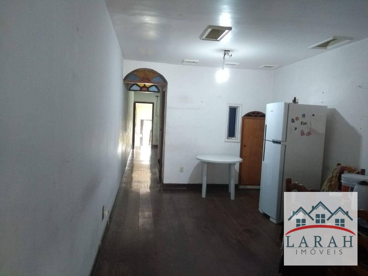 Casa à venda com 3 quartos, 143m² - Foto 4