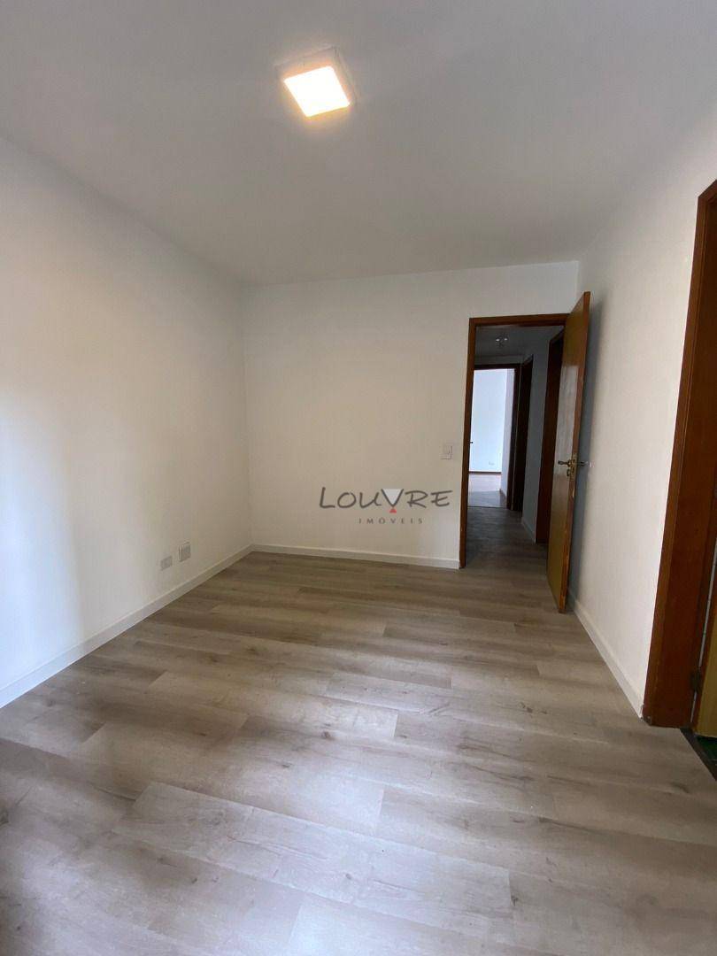 Apartamento para alugar com 3 quartos, 93m² - Foto 15