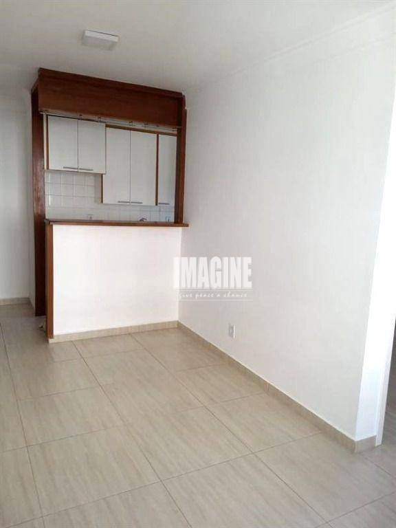 Apartamento à venda com 2 quartos, 42m² - Foto 1