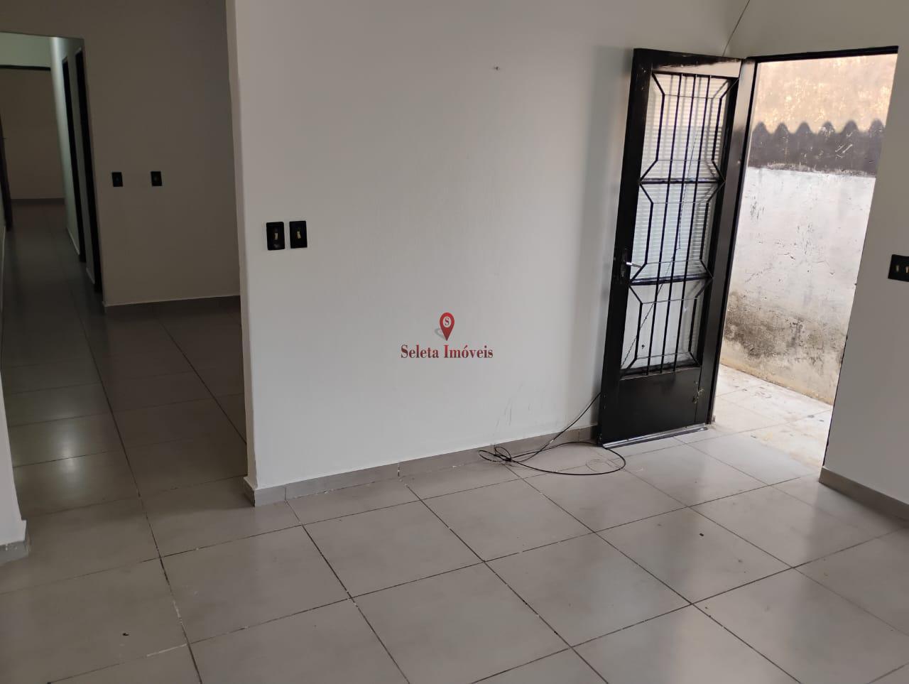 Casa para alugar com 2 quartos, 100m² - Foto 6