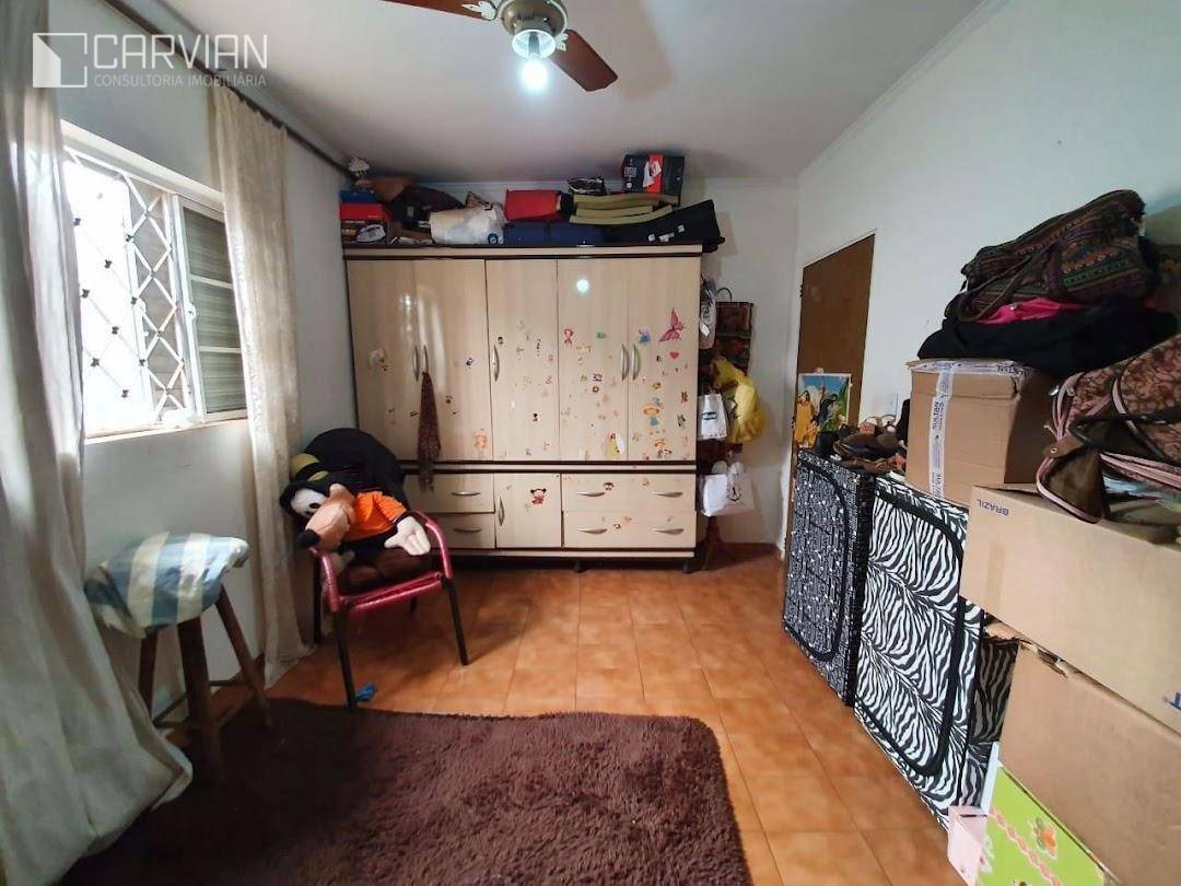 Casa à venda com 4 quartos, 290m² - Foto 11