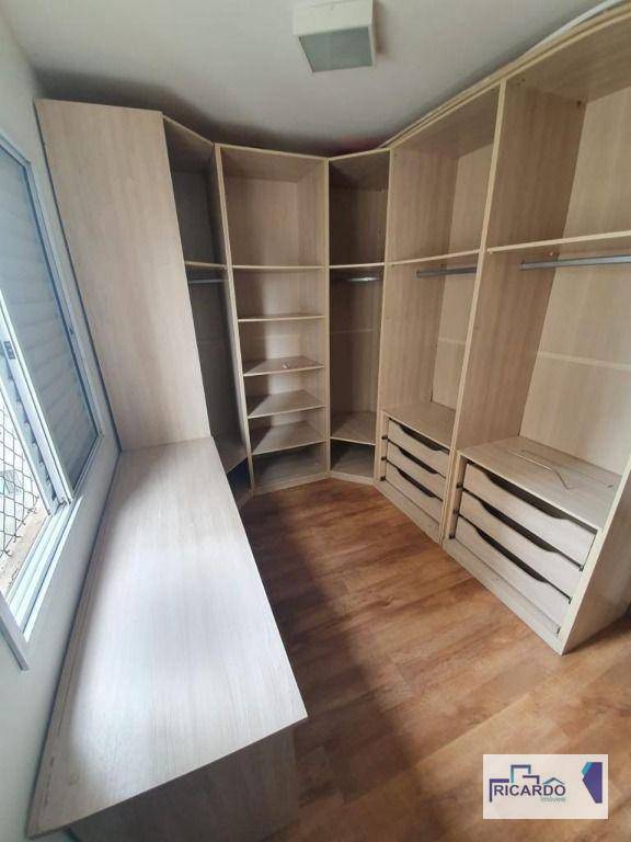 Apartamento à venda com 3 quartos, 64m² - Foto 11