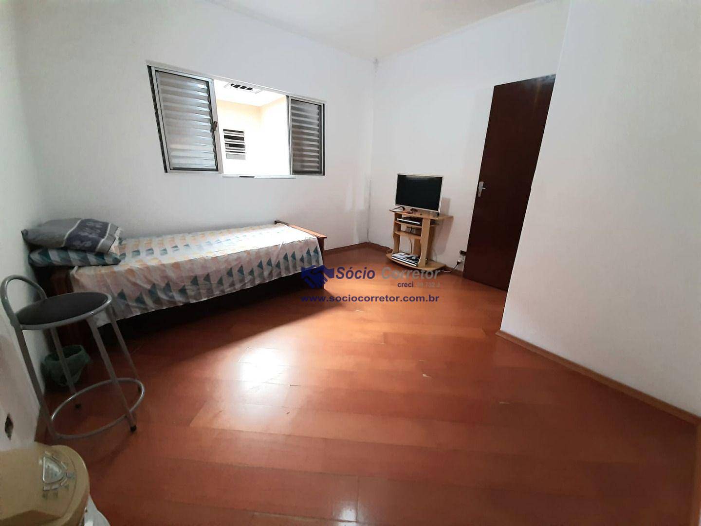 Casa à venda com 3 quartos, 366m² - Foto 13