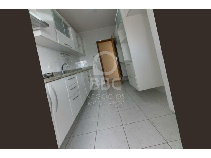 Apartamento à venda com 3 quartos, 97m² - Foto 4